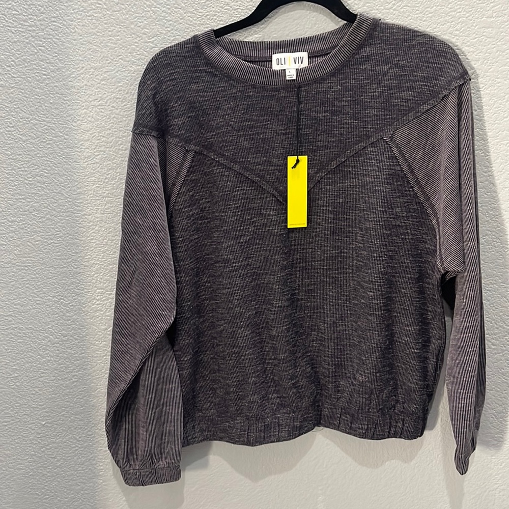 NWT OLI VIV long sleeve top size large